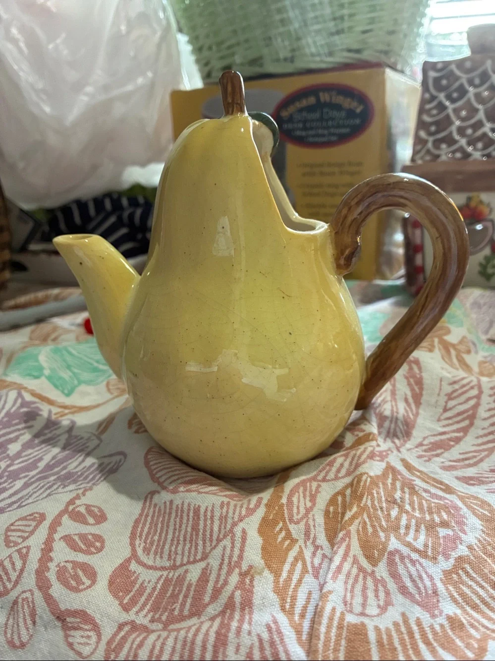 Russ Berrie 1980s Pear 🍐 Creamer. 6”x6.5”.  Yellow w/brown handle & green leaf.